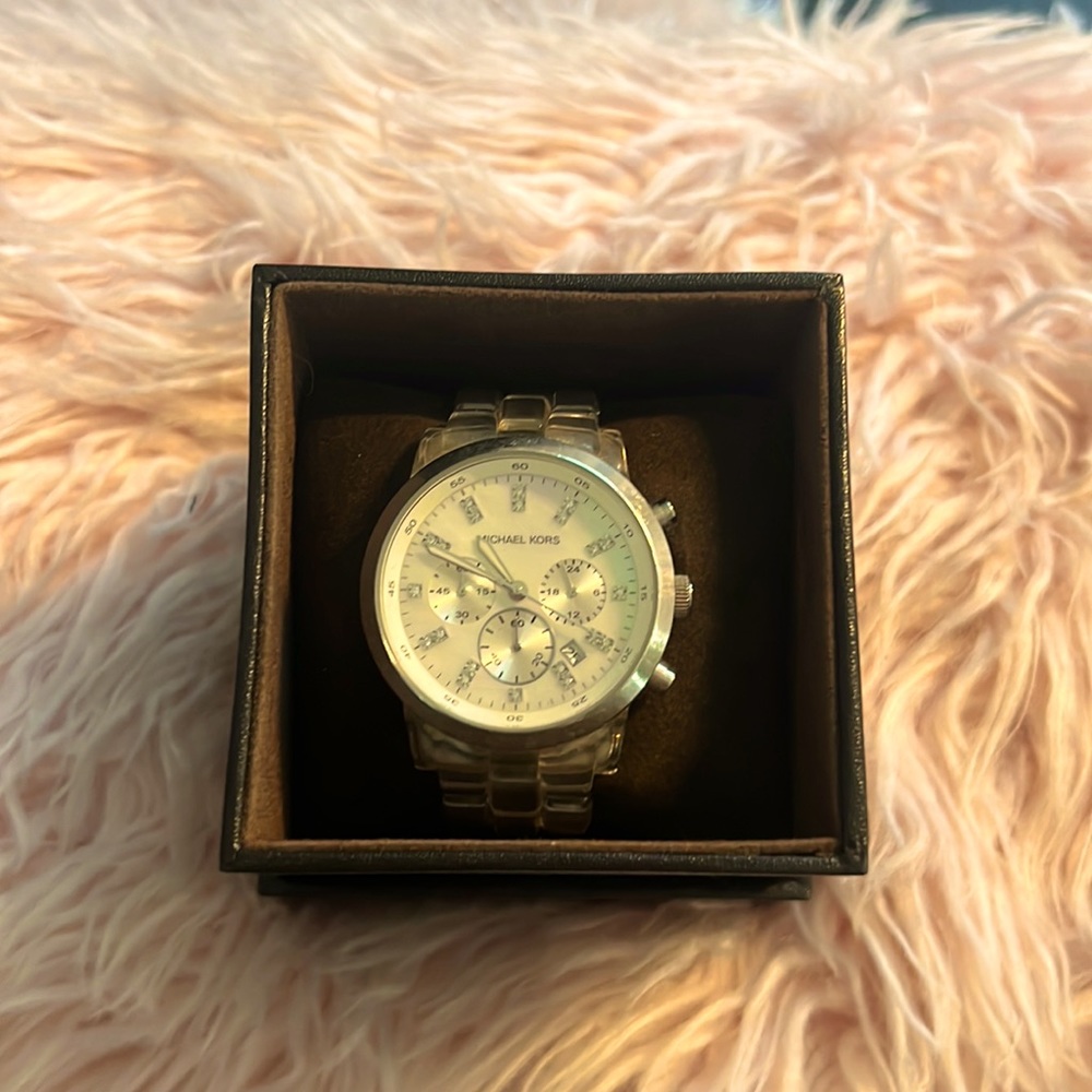 Michael Kors Watch. CLEAR CERAMIC